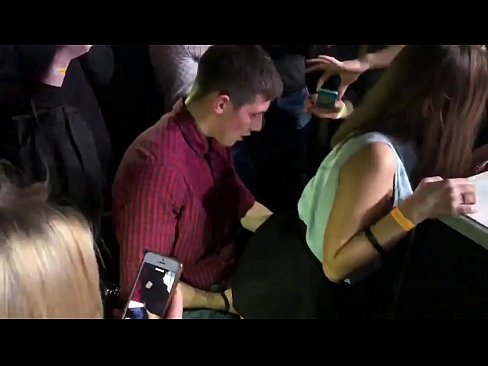 ❤️ Sesso reale in un nightclub russo. Ragazza russa di 18 anni nell'ano e nella vagina scopata in un nightclub ☑  Sessoal it.f150pulse.top ️❤